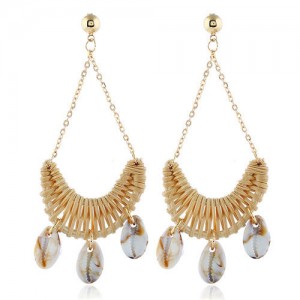 Seashell Pendants with Straw Weaving Arch Design High Fashion Earrings