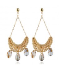 Seashell Pendants with Straw Weaving Arch Design High Fashion Earrings