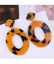 Leopard Prints Acrylic Hoop High Fashion Women Alloy Earrings - Yellow