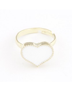 Oil-spot Glazed Sweet Heart Women Fashion Ring - White