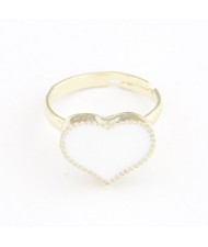 Oil-spot Glazed Sweet Heart Women Fashion Ring - White