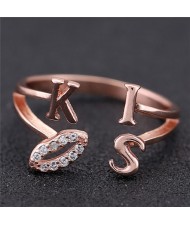 Sweet Kiss Fashion Women Ring - Golden