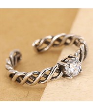 Transparenet Cubic Zirconia Embellished Weaving Pattern Fashion Ring