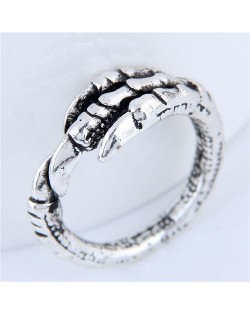 Claw Design Vintage Fashion Ring