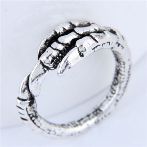 Claw Design Vintage Fashion Ring