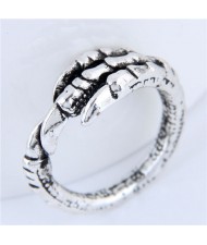 Claw Design Vintage Fashion Ring