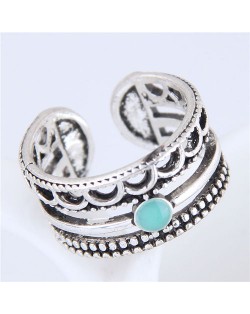Gem Embellished Hollow Floral Pattern Open-end Vintage Fashion Ring 