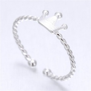 Crown Fashion Open-end Design Ring