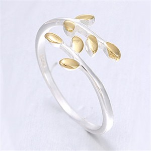 Elegant Leaves and Twig Fashion Women Ring