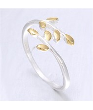 Elegant Leaves and Twig Fashion Women Ring