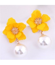 Yellow Flower with Dangling Pearl Fashion Women Costume Earrings