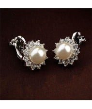 White Pearl Inlaid 18k Gold Plating Flower Patter Women Earrings