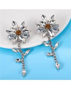 High Fashion Shining Rhinestone Flowers Dangling Costume Earrings
