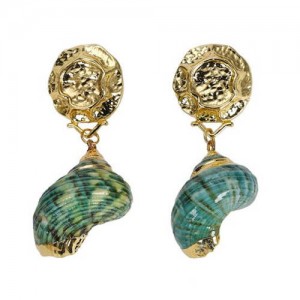 Green Conch with Golden Coarse Alloy Combo Design Fashion Earrings