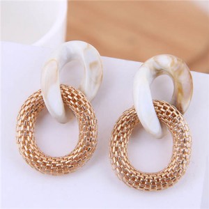 Connected Hoops Resin High Fashion Women Costume Earrings - Golden