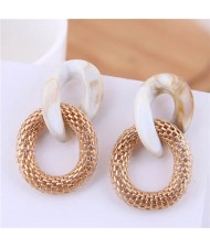 Connected Hoops Resin High Fashion Women Costume Earrings - Golden