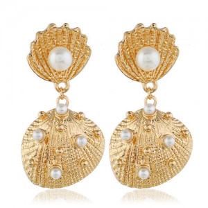 Artificial Pearl Embellished Seashell Design Women Fashion Earrings - Golden