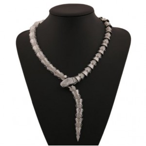 Unique Snake Design Alloy Fashion Costume Necklace - Silver