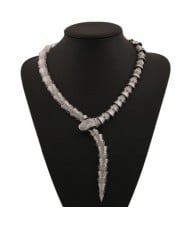 Unique Snake Design Alloy Fashion Costume Necklace - Silver