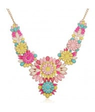 Resin Flowers Pinky Fashion Women Short Costume Necklace