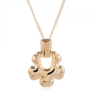 Irregular Alloy Flower Design Pendant High Fashion Women Costume Necklace - Golden