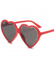 8 Colors Available Peach Heart Shape Frame High Fashion Women Sunglasses