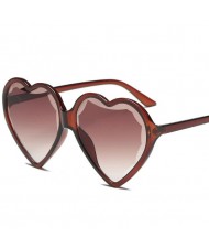 8 Colors Available Peach Heart Shape Frame High Fashion Women Sunglasses