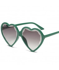 8 Colors Available Peach Heart Shape Frame High Fashion Women Sunglasses