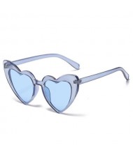 7 Colors Available Heart Shape Bold Frame Design Women Fashion Sunglasses