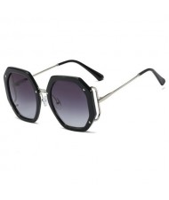 6 Colors Available Hexagon Shape Bold Frame with Golden Decoration Design High Fashion Sunglasses