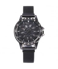 8 Colors Available Hollow Floral Pattern Rotating Index Design Fashion Wrist Watch