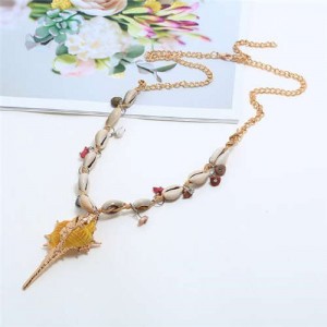 Conch Pendant Seashell Chain Design High Fashion Women Costume Necklace - Yellow