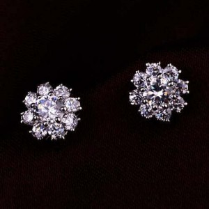 Shining Cubic Zirconia Snowflake Pattern Flower Platinum Plated Women Earrings