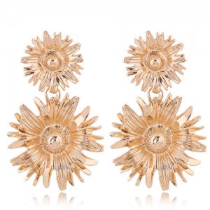 Sweet Sunflower Dangling Design High Fashion Women Statement Earrings - Golden