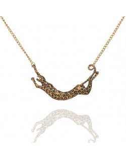 Vintage Leopard Pendant Design High Fashion Costume Necklace
