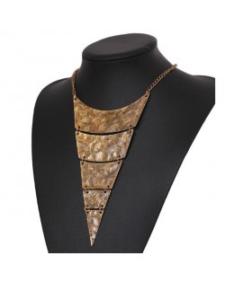 Vintage Engraving Design Triangle Bold Fashion Women Bib Necklace - Golden