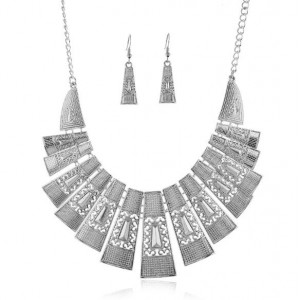 Unique Hollow Design Linked Bars High Fashion Women Bib Necklace - Silver
