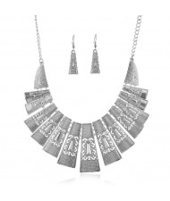 Unique Hollow Design Linked Bars High Fashion Women Bib Necklace - Silver