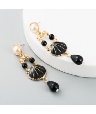 Dangling Shell Shape Pendant Design High Fashion Women Earrings - Black