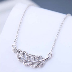 Luxrious Fashion Cubic Zirconia Leaf Pendant Korean Style Women Costume Necklace - Silver