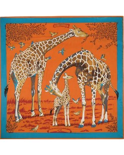 4 Colors Available Giraffes Fashion Design 130*130 cm Square Women Artificial Silk Scarf