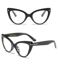 6 Colors Available Unique Cat Eye Design Frame High Fashion Women Sunglasses