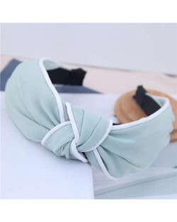 White Stripe Decorated Solid Color Korean Fashion Cloth Women Hair Hoop - Light Green
