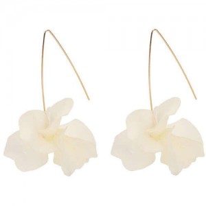 Creative Design High Fashion Dangling Flower Women Earrings - White