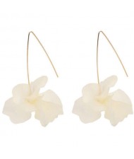 Creative Design High Fashion Dangling Flower Women Earrings - White