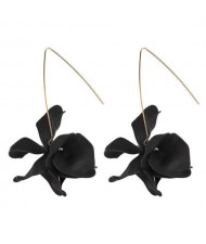 Creative Design High Fashion Dangling Flower Women Earrings - Black