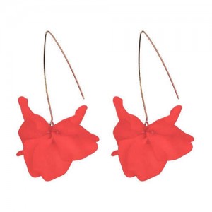Creative Design High Fashion Dangling Flower Women Earrings - Red