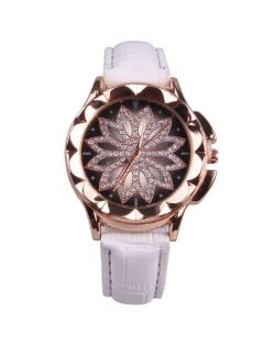 Vintage Hollow Design Floral Index Women Fashion Wrist Watch - White