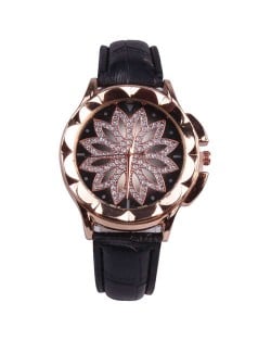 Vintage Hollow Design Floral Index Women Fashion Wrist Watch - Black
