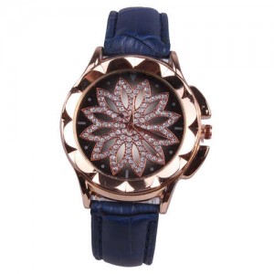 Vintage Hollow Design Floral Index Women Fashion Wrist Watch - Blue